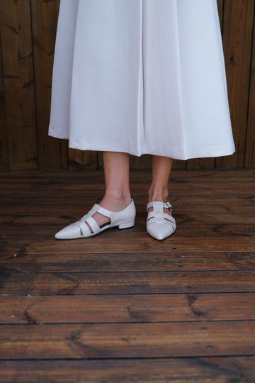 WEDNESDAY Roman Off White